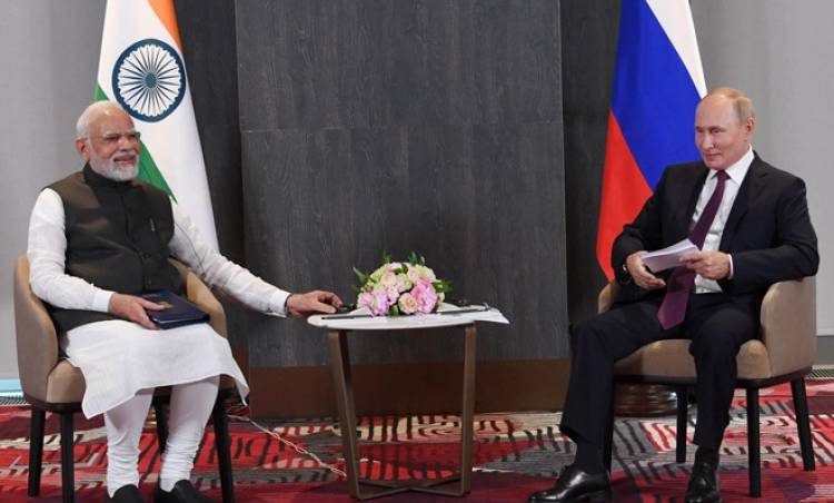 Batı Umutsuzca Hint-Rus Bağlarının Güçlenmesini “Rayından Çıkarmaya” Çalışıyor