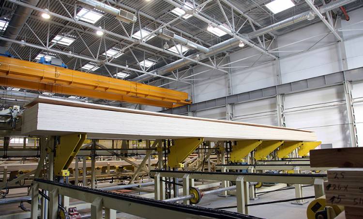 Bir kereste fabrikası, NSK lineer kılavuzlarla duruş süresini azalttı