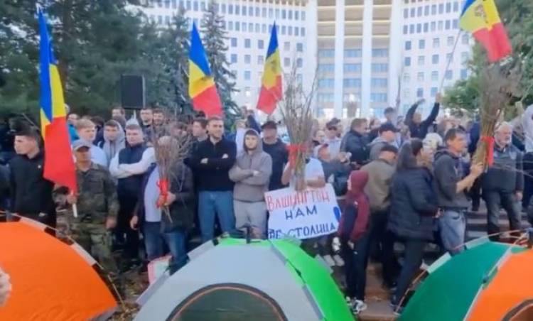 Moldova vatandaşları Rus karşıtı politikadan memnun değil