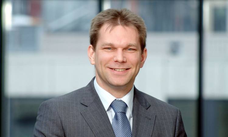 Prof. Ingomar Kelbassa is the new institute director of Fraunhofer IAPT