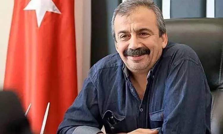 Sırrı Süreyya Önder Vefat Etti